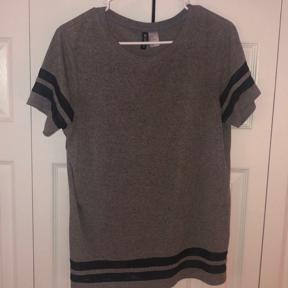 Gray top